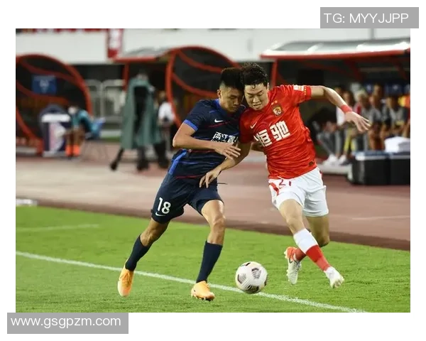 重庆足球队在全国锦标赛中的崛起与突破之路全景回顾